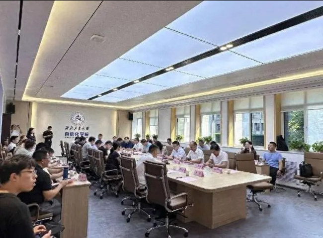 西安西瑪電機(jī)與西北工業(yè)大學(xué)開(kāi)展“雙進(jìn)”活動(dòng)，共推科技創(chuàng)新與產(chǎn)業(yè)升級(jí)