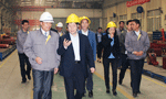 西安市委常委、常務(wù)副市長岳華峰蒞臨西瑪電機(jī)調(diào)研指導(dǎo)?！靼膊﹨R儀器儀表有限公司
